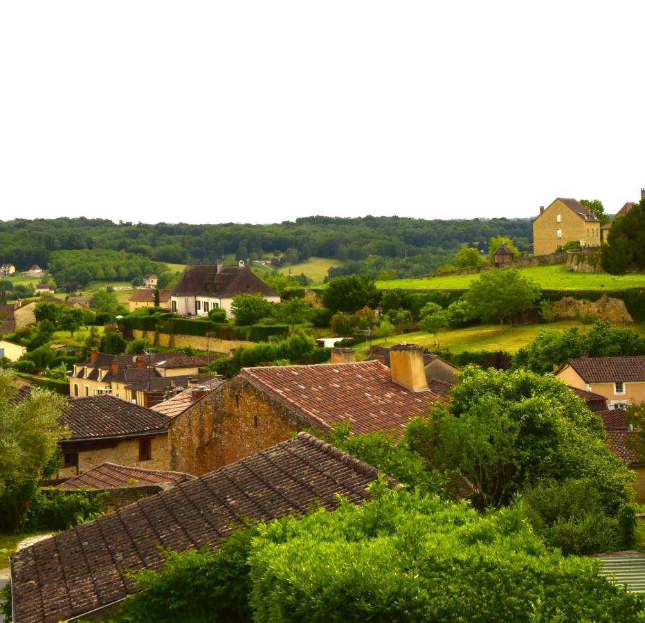 Logis Hotel Le Boudoir Belvès Exteriör bild