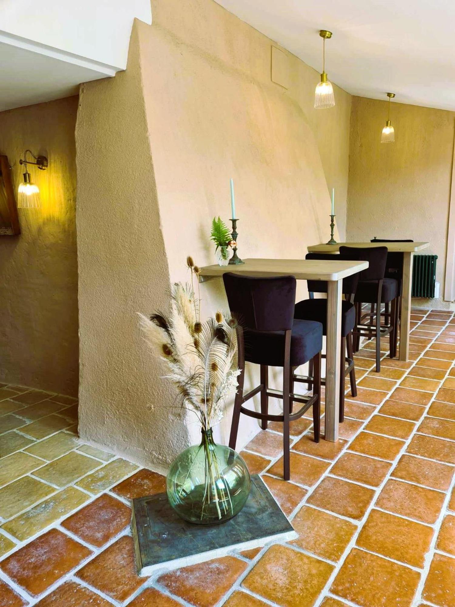 Logis Hotel Le Boudoir Belvès Exteriör bild
