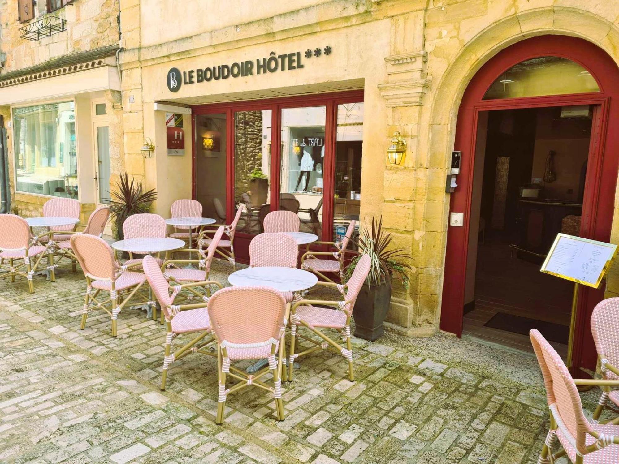 Logis Hotel Le Boudoir Belvès Exteriör bild